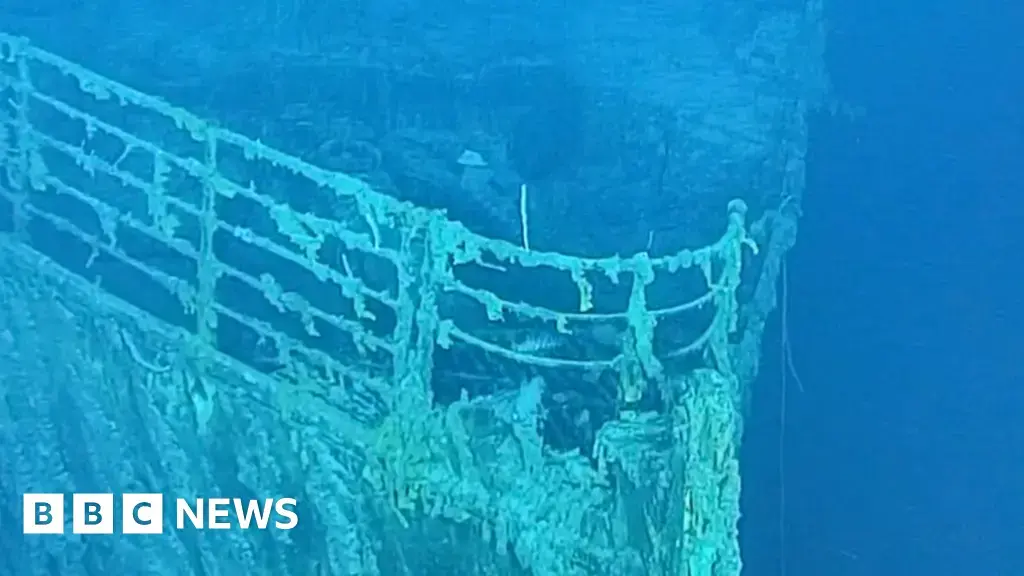 Video shows Titanic missing large section of railing