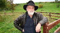 Remarkable way Terry Pratchett’s lost stories were found by fans: ‘A million-to-one-chance’