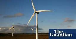 Labour lifts Tories’ ‘absurd’ ban on onshore windfarms