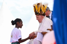 Donning feathered headdress, Pope calls for end to ‘superstition’ as black magic sparks tribal violence in Papua New Guinea | Malay Mail