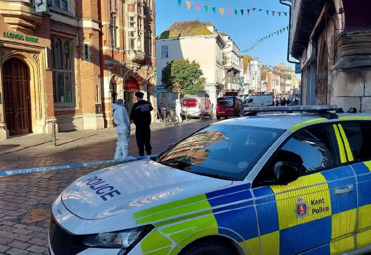 Four arrested in murder probe after man stabbed to death in high street