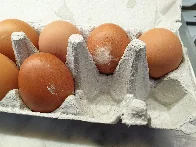 Post pics of unwashed shelf-stable eggs (this scares the americans)