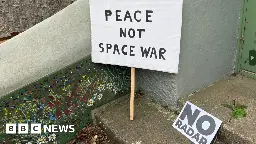 Pembrokeshire: Campaigners protest against space radar project